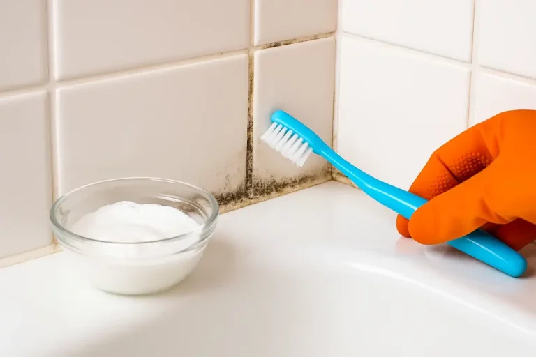 Salle de bain - cette astuce naturelle bluffante redonne leur blancheur aux joints en 10 minutes